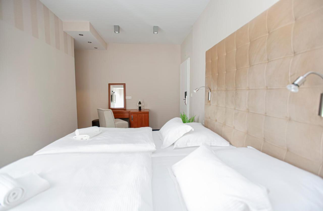 بودْسْتغانا Hotel Bozikovina 3 المظهر الخارجي الصورة